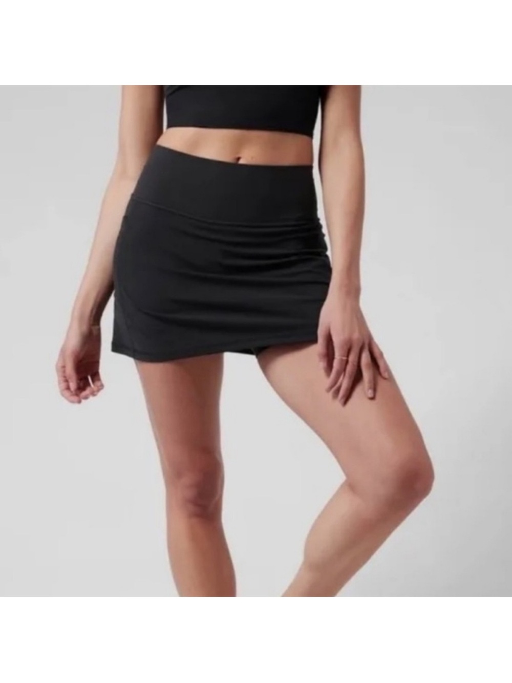 Athleta Salutation Stash High Rise 16 1/2 Skort  Black Size Large